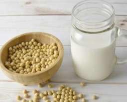Descubra os benefícios do consumo de soja para a sua pele