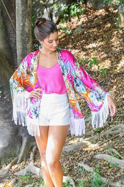 kimono curto com franjas